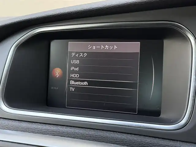ボルボ Ｖ４０ クロスカントリー D4 サマム 和歌山県 2018(平30)年 4.3万km アイスホワイト ACC /ブラインドスポット /レーンキープアシスト /純ナビ/フルセグTV /Bカメラ /Bluetoothオーディオ /黒革シート /パワーシート /シートヒーター /前後ドラレコ /スマートキー /純17incAW /LEDヘッドライト /ETC/取扱説明書/保証書/スペアキー
