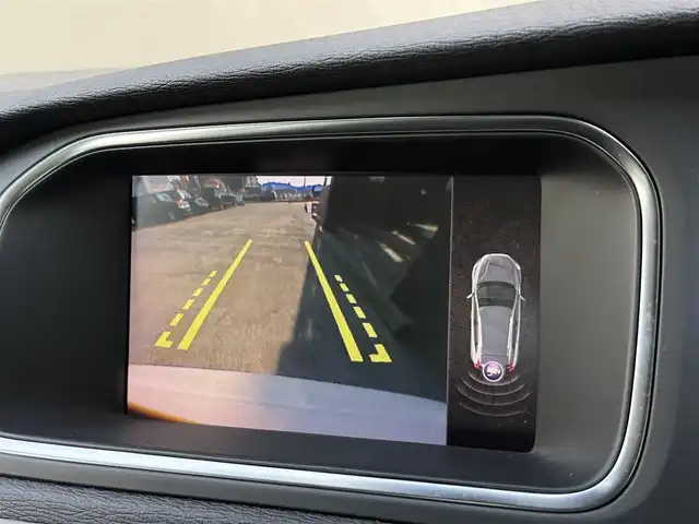 ボルボ Ｖ４０ クロスカントリー D4 サマム 和歌山県 2018(平30)年 4.3万km アイスホワイト ACC /ブラインドスポット /レーンキープアシスト /純ナビ/フルセグTV /Bカメラ /Bluetoothオーディオ /黒革シート /パワーシート /シートヒーター /前後ドラレコ /スマートキー /純17incAW /LEDヘッドライト /ETC/取扱説明書/保証書/スペアキー
