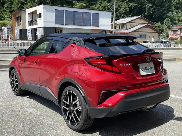 トヨタ Ｃ－ＨＲ S GRスポーツ 岐阜県 2020(令2)年 2.6万km ブラック/エモーショナルレッドⅡ 2トーン ワンオーナー/純正ディスプレイオーディオ/【フルセグテレビ．Bluetooth．AM/FMラジオ】/バックカメラ/クルーズコントロール追従走行有/横滑り防止装置/盗難防止装置/レーンキープアシスト/スマートキー/スペアキー/ドアバイザー/ウィンカーミラー/純正フロアマット/純正アルミホイール/電動格納ミラー/オートライト/オートマチックハイビーム/取扱説明書/保証書