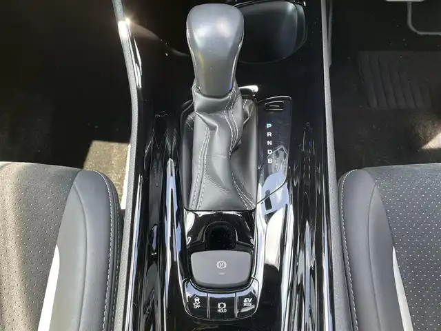 トヨタ Ｃ－ＨＲ S GRスポーツ 岐阜県 2020(令2)年 2.6万km ブラック/エモーショナルレッドⅡ 2トーン ワンオーナー/純正ディスプレイオーディオ/【フルセグテレビ．Bluetooth．AM/FMラジオ】/バックカメラ/クルーズコントロール追従走行有/横滑り防止装置/盗難防止装置/レーンキープアシスト/スマートキー/スペアキー/ドアバイザー/ウィンカーミラー/純正フロアマット/純正アルミホイール/電動格納ミラー/オートライト/オートマチックハイビーム/取扱説明書/保証書