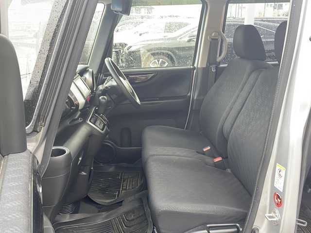 ホンダ Ｎ ＢＯＸ カスタム SSパッケージ 新潟県 2014(平26)年 3.2万km カトラリーシルバーM ナビ：VXM-155VXi/（BT/DTV/FM/AM/ワンセグ）/バックカメラ/両側電動ドア/スペアキー1本/ETC/純正14インチAW/純正フロアマット/ウィンカーミラー/フォグランプ