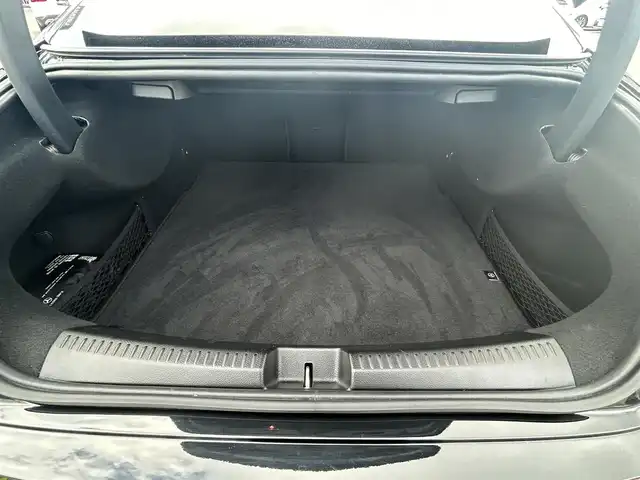 メルセデス・ベンツ ＣＬＡ２００ｄ AMGライン 静岡県 2020(令2)年 2.1万km コスモスブラック AMGライン/パノラミックサンルーフ/レーダーセーフティパッケージ/・アクティブディスタンスアシスト/・アクティブブレーキアシスト/・衝突軽減ブレーキ/・緊急回避補助システム/・渋滞時緊急ブレーキ機能/・ブラインドスポット/・レーンキープアシスト/・ステアリングアシスト/アドバンスドパッケージ/・360°カメラシステム/・ヘッドアップディスプレイ/・アドバンスドサウンドシステム/ナビゲーションパッケージ/Bluetooth/フルセグテレビ/ETC2.0/アンビエントライト(64色)/クルーズコントロール/パーキングアシスト/ハーフレザーシート/・前席シートヒーター/・前席メモリー機能付きパワーシート/純正18インチアルミホイール
