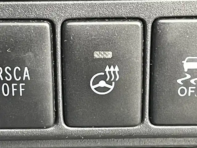 トヨタ ランドクルーザー ZX ブルーノクロス 道央・札幌 2015(平27)年 12.1万km ホワイトパールクリスタルシャイン ・ワンオーナー/・４WD/・純正HDDナビゲーション/　CD/DVD/HDD/BT/フルセグ/AUX/USB/・モデリスタエアロ（F・S・R）/・サンルーフ/・パワーバックドア/・スマートキー/・プッシュスタート/・保証書あり/・取説あり/・MTモード付AT/・クルーズコントロール/・横滑り防止装置/・前後コーナーセンサー/・全席パワーシート/・レザーシート/・前席シートヒーター/エアシート/・ステアリングヒーター/・ハイトコントロール/・電動格納サードシート/・純正フロアマット/・純正AW20インチ/・ダウンヒルアシストコントロール/・LEDヘッドライト/・フロントフォグランプ/・オートライト/・社外AW18インチスタッドレス積込/・センターコンソールクールボックス