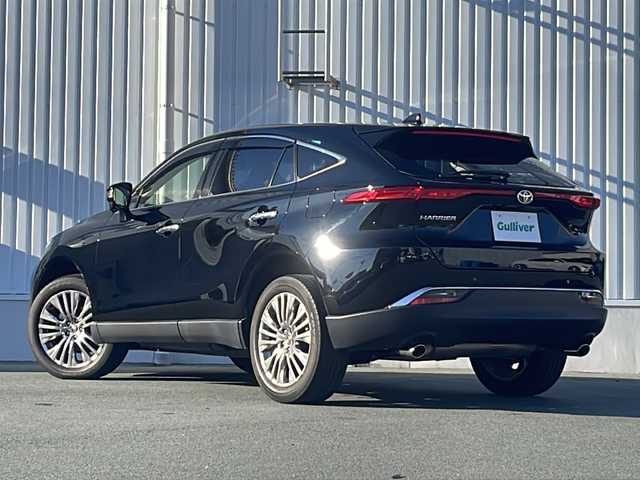 トヨタ ハリアー Z 三重県 2020(令2)年 4.6万km ブラック 純正12.3型ナビ /バックカメラ /JBL /BSM /デジタルインナーミラー /スペアキー /ビルトインETC2.0 /パワーバックドア /運転席パワーシート /前後コーナーセンサー /レーダークルーズコントロール /レーンキープアシスト/衝突軽減ブレーキ/ヘッドアップディスプレイ/革巻きステアリング/ステアリングスイッチ/純正フロアマット/USB給電ポート/LEDヘッドライト/オートハイビーム/オートライト/電子パーキング/電動格納ミラー/禁煙車