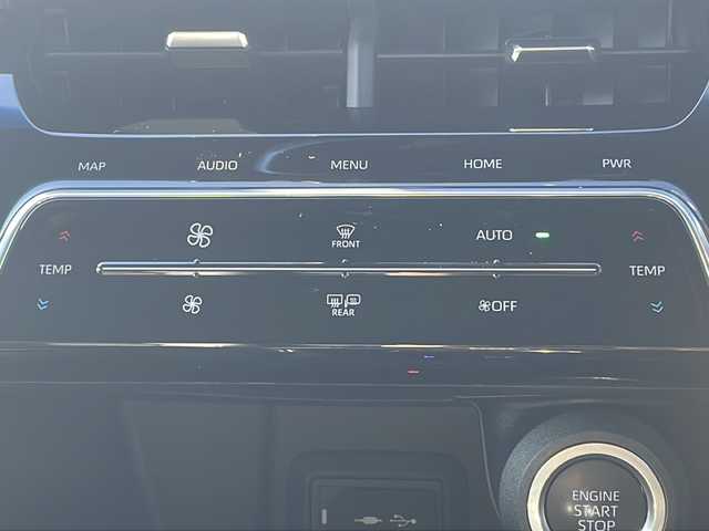 トヨタ ハリアー Z 三重県 2020(令2)年 4.6万km ブラック 純正12.3型ナビ /バックカメラ /JBL /BSM /デジタルインナーミラー /スペアキー /ビルトインETC2.0 /パワーバックドア /運転席パワーシート /前後コーナーセンサー /レーダークルーズコントロール /レーンキープアシスト/衝突軽減ブレーキ/ヘッドアップディスプレイ/革巻きステアリング/ステアリングスイッチ/純正フロアマット/USB給電ポート/LEDヘッドライト/オートハイビーム/オートライト/電子パーキング/電動格納ミラー/禁煙車