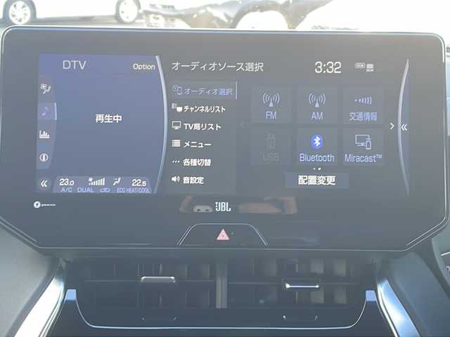 トヨタ ハリアー Z 三重県 2020(令2)年 4.6万km ブラック 純正12.3型ナビ /バックカメラ /JBL /BSM /デジタルインナーミラー /スペアキー /ビルトインETC2.0 /パワーバックドア /運転席パワーシート /前後コーナーセンサー /レーダークルーズコントロール /レーンキープアシスト/衝突軽減ブレーキ/ヘッドアップディスプレイ/革巻きステアリング/ステアリングスイッチ/純正フロアマット/USB給電ポート/LEDヘッドライト/オートハイビーム/オートライト/電子パーキング/電動格納ミラー/禁煙車