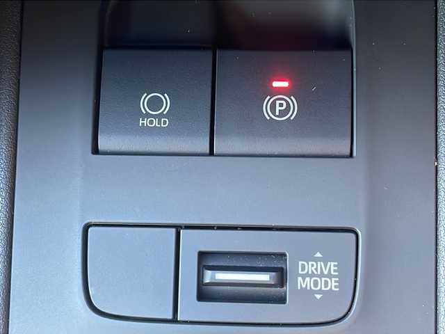 トヨタ ハリアー Z 三重県 2020(令2)年 4.6万km ブラック 純正12.3型ナビ /バックカメラ /JBL /BSM /デジタルインナーミラー /スペアキー /ビルトインETC2.0 /パワーバックドア /運転席パワーシート /前後コーナーセンサー /レーダークルーズコントロール /レーンキープアシスト/衝突軽減ブレーキ/ヘッドアップディスプレイ/革巻きステアリング/ステアリングスイッチ/純正フロアマット/USB給電ポート/LEDヘッドライト/オートハイビーム/オートライト/電子パーキング/電動格納ミラー/禁煙車