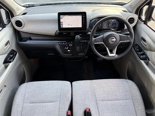 日産 デイズ X 滋賀県 2024(令6)年 1.3万km ホワイトパール 純正9インチナビ/Bluetooth/SD/フルセグ/ETC/全方位カメラ/コーナーセンサー/衝突軽減装置/ステアリングスイッチ/パワーステアリング/純正アルミホイール/オートライト/オートハイビーム/プッシュスタート/スマートキー/オートエアコン