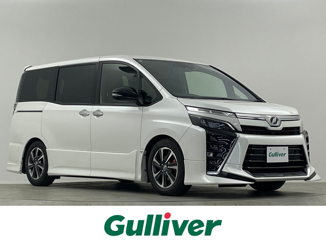トヨタ ヴォクシー ZS 煌Ⅱ 埼玉県 2019(令1)年 2.5万km ホワイトパールクリスタルシャイン アルパイン１１型ナビ　１２型後席　ＴＲＤ　禁煙　ＥＴＣ　両側パワースライドドア　コーナーセンサー　衝突軽減システム　オートハイビーム　レーンキープアシスト　ドライブレコーダー　バックカメラ　クルコン