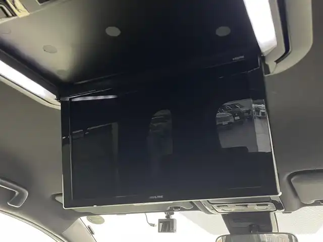 トヨタ ヴォクシー ZS 煌Ⅱ 埼玉県 2019(令1)年 2.5万km ホワイトパールクリスタルシャイン アルパイン１１型ナビ　１２型後席　ＴＲＤ　禁煙　ＥＴＣ　両側パワースライドドア　コーナーセンサー　衝突軽減システム　オートハイビーム　レーンキープアシスト　ドライブレコーダー　バックカメラ　クルコン