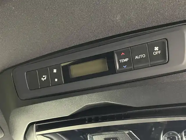 トヨタ ヴォクシー ZS 煌Ⅱ 埼玉県 2019(令1)年 2.5万km ホワイトパールクリスタルシャイン アルパイン１１型ナビ　１２型後席　ＴＲＤ　禁煙　ＥＴＣ　両側パワースライドドア　コーナーセンサー　衝突軽減システム　オートハイビーム　レーンキープアシスト　ドライブレコーダー　バックカメラ　クルコン