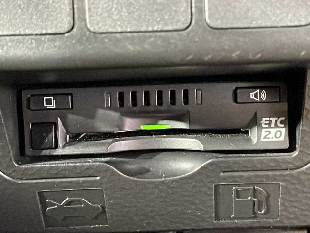 トヨタ タンク カスタムG－T 広島県 2018(平30)年 3.3万km ブラックマイカメタリック/レーザーブルークリスタルシャイン 2トーン 禁煙車/純正９型ナビ/全周囲カメラ/シートヒーター/両側パワースライドドア/クルーズコントロール/ＥＴＣ２．０/ドラレコ/フルセグ/前後コーナーセンサー/レーンキープアシスト/衝突被害軽減/オートライト/LEDヘッドライト/フォグランプ/エアバッグ(運転席/助手席)/純正15インチアルミホイール(175/55/R15)