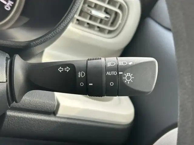 ダイハツ ムーヴ キャンバス ストライプス G 福島県 2022(令4)年 3.3万km シャイニングホワイトパール/アプリコットピンクメタリック スマートアシスト/衝突警報機能/衝突回避支援機能/誤発進抑制機能/車線逸脱警報機能/車線逸脱抑制制御機能/ふらつき警報/路側逸脱警報機能/先行車発進お知らせ機能/標識認識機能/アダプティブドライビングビーム/ディスプレイオーディオ/【USB/Bluetooth/TV/applecarplay/AndroidAuto】/バックカメラ/ETC/両側電動スライドドア/前席シートヒーター/ホッとカップホルダー/LEDオートライト/LEDフォグランプ/純正フロアマット