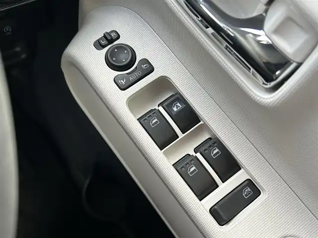 ダイハツ ムーヴ キャンバス ストライプス G 福島県 2022(令4)年 3.3万km シャイニングホワイトパール/アプリコットピンクメタリック スマートアシスト/衝突警報機能/衝突回避支援機能/誤発進抑制機能/車線逸脱警報機能/車線逸脱抑制制御機能/ふらつき警報/路側逸脱警報機能/先行車発進お知らせ機能/標識認識機能/アダプティブドライビングビーム/ディスプレイオーディオ/【USB/Bluetooth/TV/applecarplay/AndroidAuto】/バックカメラ/ETC/両側電動スライドドア/前席シートヒーター/ホッとカップホルダー/LEDオートライト/LEDフォグランプ/純正フロアマット