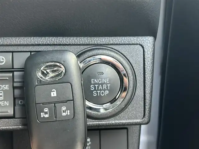 ダイハツ ムーヴ キャンバス ストライプス G 福島県 2022(令4)年 3.3万km シャイニングホワイトパール/アプリコットピンクメタリック スマートアシスト/衝突警報機能/衝突回避支援機能/誤発進抑制機能/車線逸脱警報機能/車線逸脱抑制制御機能/ふらつき警報/路側逸脱警報機能/先行車発進お知らせ機能/標識認識機能/アダプティブドライビングビーム/ディスプレイオーディオ/【USB/Bluetooth/TV/applecarplay/AndroidAuto】/バックカメラ/ETC/両側電動スライドドア/前席シートヒーター/ホッとカップホルダー/LEDオートライト/LEDフォグランプ/純正フロアマット