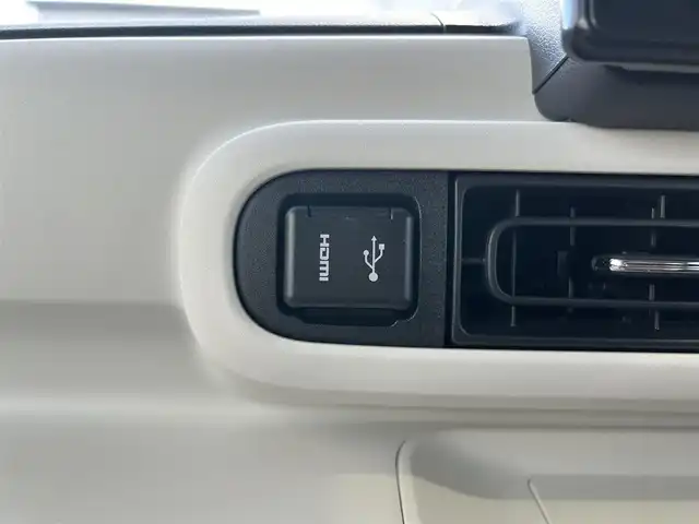 ダイハツ ムーヴ キャンバス ストライプス G 福島県 2022(令4)年 3.3万km シャイニングホワイトパール/アプリコットピンクメタリック スマートアシスト/衝突警報機能/衝突回避支援機能/誤発進抑制機能/車線逸脱警報機能/車線逸脱抑制制御機能/ふらつき警報/路側逸脱警報機能/先行車発進お知らせ機能/標識認識機能/アダプティブドライビングビーム/ディスプレイオーディオ/【USB/Bluetooth/TV/applecarplay/AndroidAuto】/バックカメラ/ETC/両側電動スライドドア/前席シートヒーター/ホッとカップホルダー/LEDオートライト/LEDフォグランプ/純正フロアマット