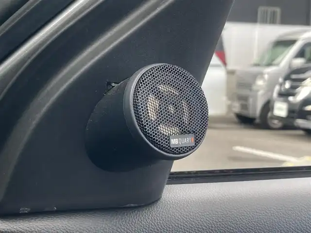 スズキ スイフト スポーツ セーフティPKG 香川県 2019(平31)年 3.7万km プレミアムシルバーメタリック 登録時走行距離：36855km/カロッツェリアカーオディオ/　CD AUX/BOSEサブウーハー/BOSEアンプリフェアー/MB QUART追加スピーカー/6MT/ターボ/衝突被害軽減装置/レーンキープアシスト/クルーズコントロール/グレード専用セミバケットシート/シートヒーター/アルミペダル/純正フロアマット/LEDヘッドライト/オートライト/フォグランプ/リアフォグ/電動格納ウィンカーミラー/ビルトインETC/革巻きステアリング/ステアリングスイッチ/プッシュスタート/スマートキー/スペアキー/取扱説明書/新車時保証書/ワンオーナー