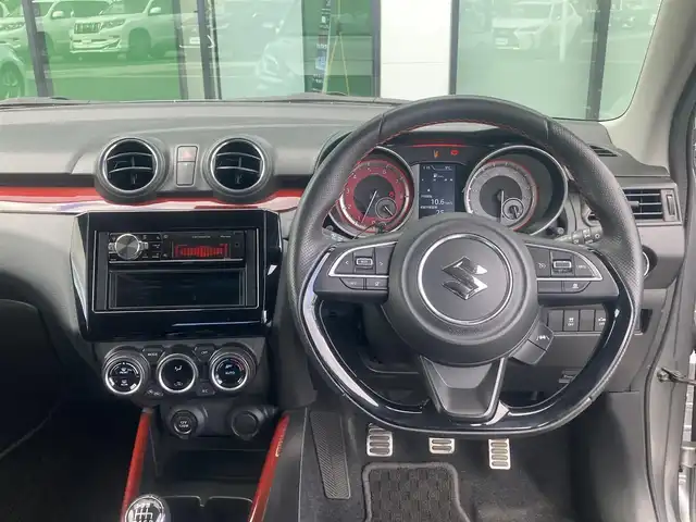 スズキ スイフト スポーツ セーフティPKG 香川県 2019(平31)年 3.7万km プレミアムシルバーメタリック 登録時走行距離：36855km/カロッツェリアカーオディオ/　CD AUX/BOSEサブウーハー/BOSEアンプリフェアー/MB QUART追加スピーカー/6MT/ターボ/衝突被害軽減装置/レーンキープアシスト/クルーズコントロール/グレード専用セミバケットシート/シートヒーター/アルミペダル/純正フロアマット/LEDヘッドライト/オートライト/フォグランプ/リアフォグ/電動格納ウィンカーミラー/ビルトインETC/革巻きステアリング/ステアリングスイッチ/プッシュスタート/スマートキー/スペアキー/取扱説明書/新車時保証書/ワンオーナー