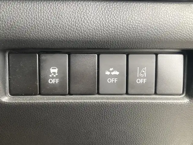 スズキ スイフト スポーツ セーフティPKG 香川県 2019(平31)年 3.7万km プレミアムシルバーメタリック 登録時走行距離：36855km/カロッツェリアカーオディオ/　CD AUX/BOSEサブウーハー/BOSEアンプリフェアー/MB QUART追加スピーカー/6MT/ターボ/衝突被害軽減装置/レーンキープアシスト/クルーズコントロール/グレード専用セミバケットシート/シートヒーター/アルミペダル/純正フロアマット/LEDヘッドライト/オートライト/フォグランプ/リアフォグ/電動格納ウィンカーミラー/ビルトインETC/革巻きステアリング/ステアリングスイッチ/プッシュスタート/スマートキー/スペアキー/取扱説明書/新車時保証書/ワンオーナー