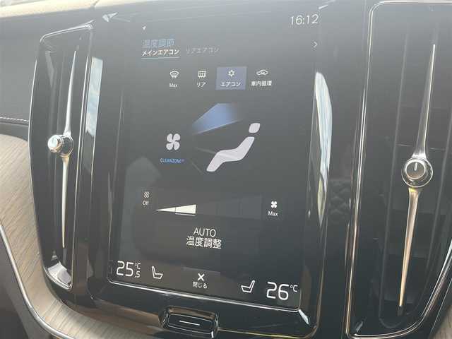 ボルボ ＸＣ６０ D4 AWD インスクリプション 静岡県 2019(令1)年 3.8万km オニキスブラックP 純正ナビ　/・CD/・Bluetooth/・フルセグテレビ /・AppleCarPlay/・AndroidAuto/360°カメラ/・バックカメラ/・サイドカメラ/・フロントカメラ/キャメルレザーシート/・全席シートヒーター /・D/N席エアシート/・D/N席マッサージシート/harman/kardonスピーカー/衝突軽減システム/・アダプティブクルーズコントロール/・レーンキープアシスト/・ブラインドスポットモニター/前後コーナーセンサー /・自動駐車/・自動発射/LEDヘッドライト/・オートライト/・オートハイビーム /純正19インチアルミホイール