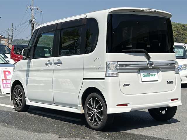 ダイハツ タント カスタム X 京都府 2012(平24)年 10.6万km パールホワイトⅢ ○メモリナビ/○ETC/○ドライブレコーダー/〇AAC/〇片側パワースライドドア/〇ワンセグ/〇eco IDLE(アイドリングストップ）/〇革巻きステアリング/〇ワンオーナー
