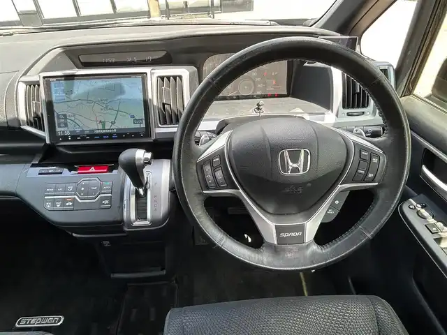 ホンダ ステップワゴン スパーダ S 大阪府 2014(平26)年 8.2万km プレミアムスパークルブラックパール 純正９インチナビ/   フルセグ TV/CD/DVD/Bluetooth/バックモニター/後席モニター/片側パワースライドドア/クルーズコントロール/アイドリングストップ/ステアリングスイッチ/パドルシフト/純正フロアマット/スマートキー/ＥＴＣ