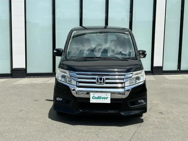 ホンダ ステップワゴン スパーダ S 大阪府 2014(平26)年 8.2万km プレミアムスパークルブラックパール 純正９インチナビ/   フルセグ TV/CD/DVD/Bluetooth/バックモニター/後席モニター/片側パワースライドドア/クルーズコントロール/アイドリングストップ/ステアリングスイッチ/パドルシフト/純正フロアマット/スマートキー/ＥＴＣ