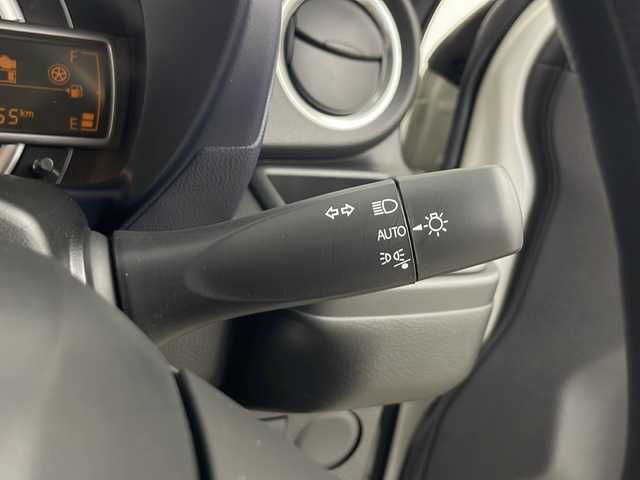 スズキ アルト ハイブリッドS 秋田県 2024(令6)年 0.2万km ソフトベージュメタリック/ホワイト ４WD/純正ディスプレイオーディオ/　(FM/AM/USB/Bluetooth)/バックカメラ/レーンキープアシスト/横滑り防止装置/デュアルカメラブレーキサポート/パーキングアシスト/ＬＥＤライト/オートライト/前席シートヒーター/純正フロアマット/ステアリングリモコン/電動格納ミラー