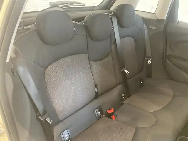 ＭＩＮＩ ＢＭＷ ミニ クーパー 熊本県 2018(平30)年 4.7万km ペッパー・ホワイト 純正HDDナビ（Bluetooth、AUX）/バックカメラ/クルーズコントロール/コーナーセンサー/純正16インチアルミホイール/LEDヘッドライト/ドライブレコーダー