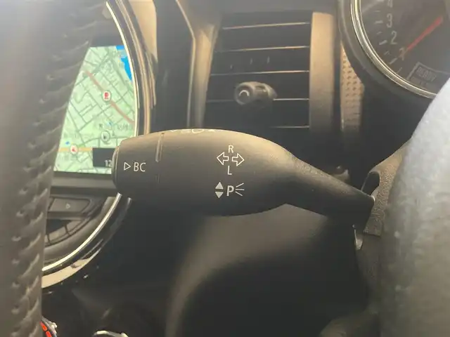 ＭＩＮＩ ＢＭＷ ミニ クーパー 熊本県 2018(平30)年 4.7万km ペッパー・ホワイト 純正HDDナビ（Bluetooth、AUX）/バックカメラ/クルーズコントロール/コーナーセンサー/純正16インチアルミホイール/LEDヘッドライト/ドライブレコーダー
