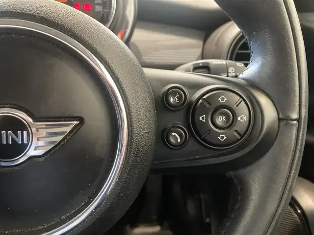 ＭＩＮＩ ＢＭＷ ミニ クーパー 熊本県 2018(平30)年 4.7万km ペッパー・ホワイト 純正HDDナビ（Bluetooth、AUX）/バックカメラ/クルーズコントロール/コーナーセンサー/純正16インチアルミホイール/LEDヘッドライト/ドライブレコーダー