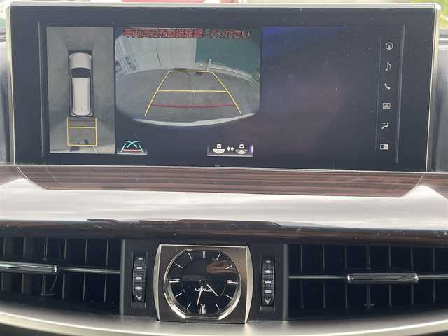 レクサス ＬＸ 570 福岡県 2020(令2)年 6.3万km ソニッククォーツ 12.3型純正ディスプレイオーディオ/(BT、全方位カメラ、CD、フルセグTV、AUX)/クルーズコントロール/レーンキープアシスト/横滑り防止/衝突被害軽減システム/ブラインドスポットモニター/アイドリングストップ/パーキングアシスト/ドラレコ/エアバッグ(W＋サイド)/カーテンエアバッグ/前後コーナーセンサー/LEDオートライト/ETC2.0/レザーシート(シートヒーター、エアシート)/本革巻きステアリング(ステアリングヒーター)/パワーシート(D＋N席)/純正フロアマット/純正アルミホイール/ガラスルーフ/WAC/スマートキー/サンシェード