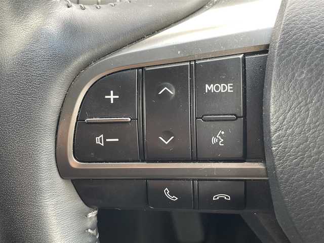 レクサス ＬＸ 570 福岡県 2020(令2)年 6.3万km ソニッククォーツ 12.3型純正ディスプレイオーディオ/(BT、全方位カメラ、CD、フルセグTV、AUX)/クルーズコントロール/レーンキープアシスト/横滑り防止/衝突被害軽減システム/ブラインドスポットモニター/アイドリングストップ/パーキングアシスト/ドラレコ/エアバッグ(W＋サイド)/カーテンエアバッグ/前後コーナーセンサー/LEDオートライト/ETC2.0/レザーシート(シートヒーター、エアシート)/本革巻きステアリング(ステアリングヒーター)/パワーシート(D＋N席)/純正フロアマット/純正アルミホイール/ガラスルーフ/WAC/スマートキー/サンシェード