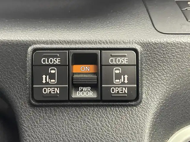トヨタ シエンタ G クエロ 埼玉県 2019(令1)年 5.2万km ブラックマイカ 社外ナビ/(Bluetooth/USB/HDMI/ipod/CD/DVD/AM/FM)/地デジフルセグ/バックカメラ/前方ドライブレコーダー/ETC/オートマチックハイビーム/車線逸脱警報/衝突軽減ブレーキ/クリアランスソナー/先行車発進お知らせ機能/リヤシートリマインダー/アイドリングストップ/フロントフォグランプ/ウィンカーミラー/電動格納ミラー/ステアリングリモコン/プッシュスタート/両側パワースライドドア/純正ドアバイザー/純正フロアマット