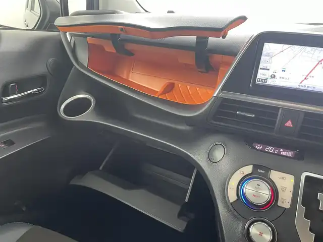 トヨタ シエンタ G クエロ 埼玉県 2019(令1)年 5.2万km ブラックマイカ 社外ナビ/(Bluetooth/USB/HDMI/ipod/CD/DVD/AM/FM)/地デジフルセグ/バックカメラ/前方ドライブレコーダー/ETC/オートマチックハイビーム/車線逸脱警報/衝突軽減ブレーキ/クリアランスソナー/先行車発進お知らせ機能/リヤシートリマインダー/アイドリングストップ/フロントフォグランプ/ウィンカーミラー/電動格納ミラー/ステアリングリモコン/プッシュスタート/両側パワースライドドア/純正ドアバイザー/純正フロアマット
