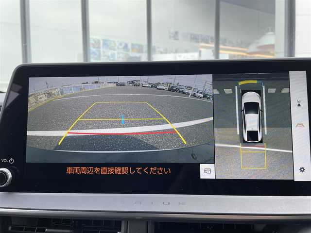 トヨタ プリウス Z 千葉県 2023(令5)年 3.6万km プラチナホワイトパールマイカ 純正12.3インチナビ/(フルセグTV BT FM AM HDMI)/全周囲カメラ/デジタルインナーミラー/ナビ連動前後ドライブレコーダー/ブラインドスポットモニター/置くだけ充電/メモリー付きパワーシート/衝突被害軽減システム/車線逸脱警報/クルーズコントロール/レザーシート/横滑り防止装置/ビルトインETC2.0/アイドリングストップ/LEDヘッドライト/オートライト/ウィンカーミラー/電動格納ミラー/純正19インチAW/シートヒーター/エアシート/シートリフター/ステアリングヒーター/TVキャンセラー/プッシュスタート/スマートキー/フロアマット/ドアバイザー/スペアキー/保証書
