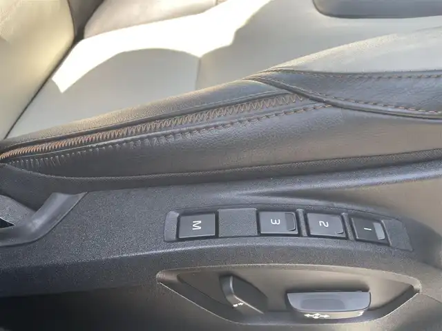 ボルボ Ｖ４０ クロスカントリー D4 サマム 栃木県 2019(平31)年 5.1万km オスミウムグレーM 黒xアイボリーコンビレザー/Harman/Kardonサウンド/ナビ/バックカメラ/ETC/パワーシート/シートヒーター /LEDヘッドライト/オートライト/ブラインドスポット/レーンキープ/ACC/ドライブレコーダー