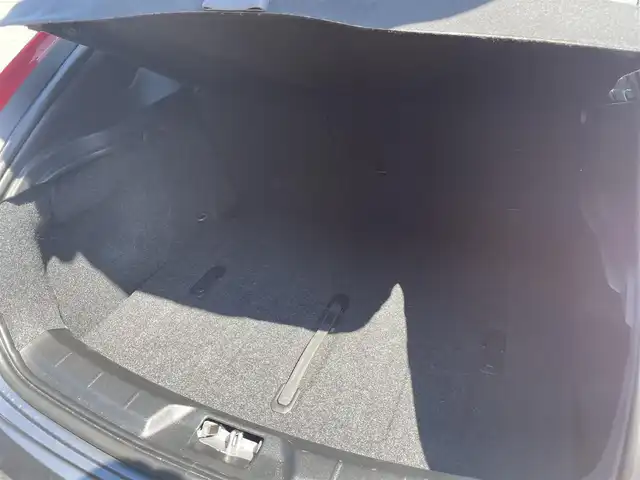 ボルボ Ｖ４０ クロスカントリー D4 サマム 栃木県 2019(平31)年 5.1万km オスミウムグレーM 黒xアイボリーコンビレザー/Harman/Kardonサウンド/ナビ/バックカメラ/ETC/パワーシート/シートヒーター /LEDヘッドライト/オートライト/ブラインドスポット/レーンキープ/ACC/ドライブレコーダー