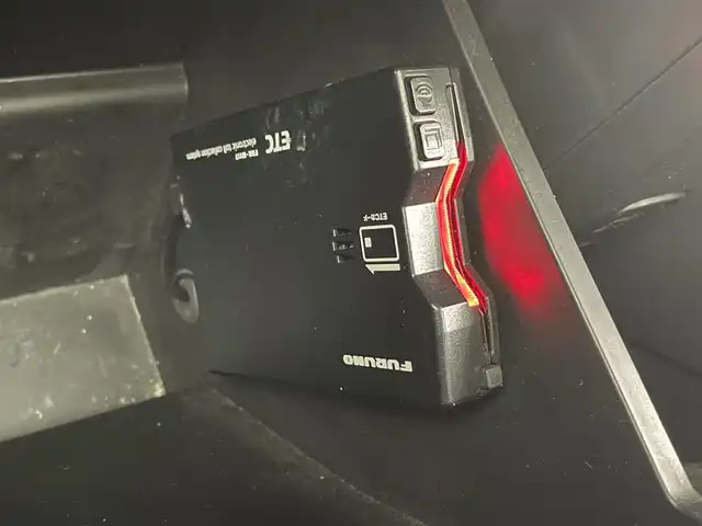 スズキ スペーシア HYBRID G 群馬県 2019(平31)年 5.8万km ピュアホワイトP 社外７インチナビ　バックカメラ　両側スライドドア　オートライト　ハイビームアシスト　ヘッドライトレベライザー　横滑り防止装置　コーナーセンサー　スマートキー　ドライブレコーダー　ＥＴＣ　禁煙車