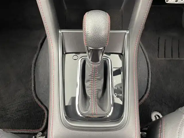 スバル ＷＲＸ Ｓ４ 2．0GT‐S アイサイト 大分県 2018(平30)年 7.5万km WRブルーパール アイサイト/・衝突軽減ブレーキ/・車線逸脱警報機能/・クルーズコントロール（追従有）/・レーンキープアシスト/純正ナビ/（フルセグ/CD/DVD/Bluetooth）/ブラインドスポットモニター/AWD/ビルトインETC/前後ドライブレコーダー/前席シートヒーター/DNパワーシート/ポジションメモリー/オートブレーキホールド/電動パーキングブレーキ/バックカメラ/ステアリングスイッチ/パドルシフト/保証書・取扱説明書/スマートキープッシュスタート/社外アルミホイール/電動格納ミラー