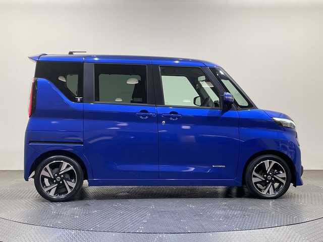 日産 ルークス HWS Gターボ プロパイロットED 愛媛県 2021(令3)年 3.1万km アトランティックブルー ・９型ナビ/・フルセグ／Ｂｌｕｅｔｏｏｔｈ/・全方位カメラ/・衝突軽減ブレーキ/・前方ドライブレコーダー/・ＥＴＣ/・プロパイロット/・レーンキープアシスト/・レーダークルーズコントロール/・両側パワースライドドア/・前後コーナーセンサー/・LEDヘッドライト/・サーキュレーター