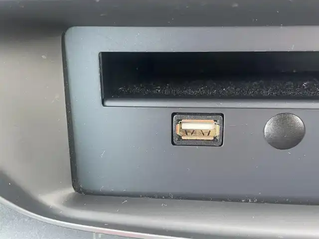 ルノー カングー ゼン 島根県 2020(令2)年 3万km ジョンアグリュム ワンオーナー/社外ナビ/フルセグ/ＤＶＤ再生/Ｂｌｕｅｔｏｏｔｈ接続/ＥＴＣ/バックカメラ/クルーズコントロール/横滑り防止装置/純正フロアマット/ルーフレール/スペアキー1本