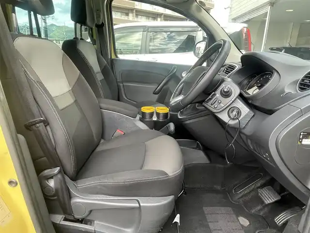 ルノー カングー ゼン 島根県 2020(令2)年 3万km ジョンアグリュム ワンオーナー/社外ナビ/フルセグ/ＤＶＤ再生/Ｂｌｕｅｔｏｏｔｈ接続/ＥＴＣ/バックカメラ/クルーズコントロール/横滑り防止装置/純正フロアマット/ルーフレール/スペアキー1本