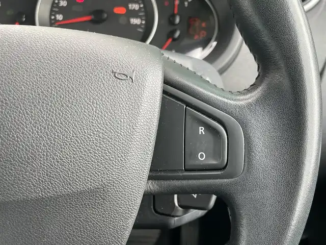 ルノー カングー ゼン 島根県 2020(令2)年 3万km ジョンアグリュム ワンオーナー/社外ナビ/フルセグ/ＤＶＤ再生/Ｂｌｕｅｔｏｏｔｈ接続/ＥＴＣ/バックカメラ/クルーズコントロール/横滑り防止装置/純正フロアマット/ルーフレール/スペアキー1本