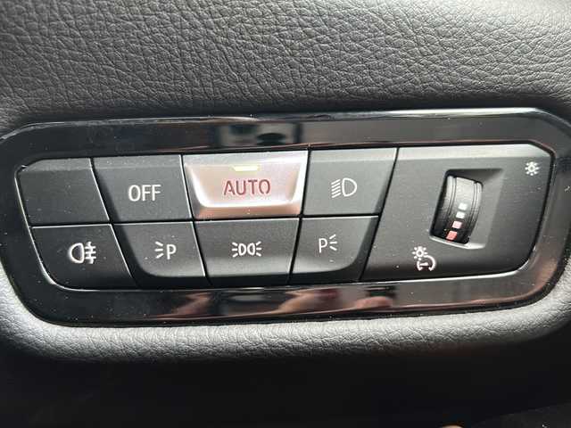 トヨタ スープラ RZ 道央・札幌 2023(令5)年 1.8万km ブラックメタリック 純正ナビ(FM/AM/BT/ワンセグTV)/バックカメラ/ETC2.0/ドライブレコーダー/JBLサウンド/GRスポーツマフラー/クルーズコントロール/前席シートヒーター/前席パワーシート/D席シートメモリー/コーナーセンサー/プッシュスタート/電動パーキングブレーキ/オートライト/オートマチックハイビーム/セーフティシステム/横滑り防止/スペアキー