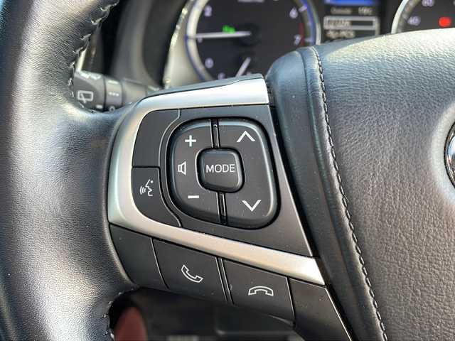 トヨタ ハリアー プレミアム 島根県 2017(平29)年 5万km ホワイトパールクリスタルシャイン 10インチALPINEナビ（EX10Z）/フルセグTV/Bluetooth接続/バックカメラ/モデリスタエアロ/パノラマサンルーフ/電動パーキングブレーキ/Toyota Safety Sense/・プリクラッシュセーフティシステム/・レーダークルーズコントロール/・レーンディパーチャーアラート/・オートマティックハイビーム/パワーバックドア/ハーフレザーシート/パワーシート/ドライブレコーダー/純正フロアマット・ドアバイザー