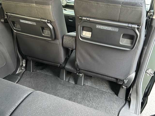 ホンダ Ｎ ＢＯＸ カスタム SSパッケージ 鳥取県 2016(平28)年 3.2万km ブリティッシュグリーンP 純正ギャザーズナビ/バックカメラ/フルセグＴＶ　ＤＶＤ　ＣＤ　ＳＤ　Ｂｌｕｅｔｏｏｔｈ/ナビ装着用スペシャルパッケージ/・ETC車載器(ナビ連動)/・オートエアコン（プラズマクラスター搭載）/・アレルクリーンシート/・運転席シートハイトアジャスター/・車速連動バリアブル間欠ワイパー/・リア左側パワースライドドア/・リアシートスライド/・シートバックテーブル/・リア右側パワースライドドア/あんしんパッケージ/・ディスチャージヘッドライト/・オートライトコントロール機構付/・オートリトラミラー/・ハーフシェイドフロントウィンドウ/・14インチアルミホイール/・360°スーパーUV・IRカットパッケージ/・リア席サンシェード/・ヒーテッドドアミラー/・フロントドア撥水ガラス/・シートヒーター/・LEDルームランプ/・エアコンアウトレットダブルリング(クロームメッキ)/・LEDフォグライト/・LEDポジションランプ/・フォグライトガーニッシュ/フロアマット/スマートキー/新車保証書/取扱説明書