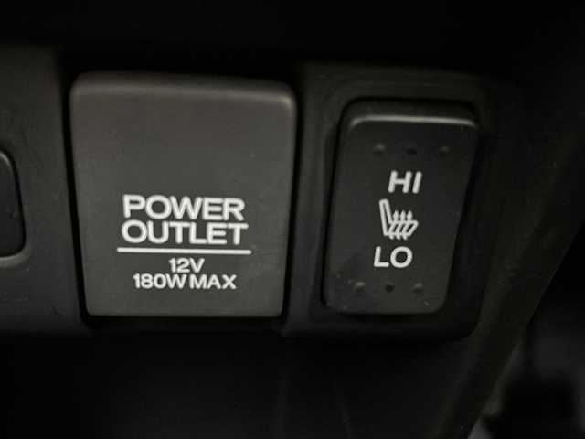 ホンダ Ｎ ＢＯＸ カスタム SSパッケージ 鳥取県 2016(平28)年 3.2万km ブリティッシュグリーンP 純正ギャザーズナビ/バックカメラ/フルセグＴＶ　ＤＶＤ　ＣＤ　ＳＤ　Ｂｌｕｅｔｏｏｔｈ/ナビ装着用スペシャルパッケージ/・ETC車載器(ナビ連動)/・オートエアコン（プラズマクラスター搭載）/・アレルクリーンシート/・運転席シートハイトアジャスター/・車速連動バリアブル間欠ワイパー/・リア左側パワースライドドア/・リアシートスライド/・シートバックテーブル/・リア右側パワースライドドア/あんしんパッケージ/・ディスチャージヘッドライト/・オートライトコントロール機構付/・オートリトラミラー/・ハーフシェイドフロントウィンドウ/・14インチアルミホイール/・360°スーパーUV・IRカットパッケージ/・リア席サンシェード/・ヒーテッドドアミラー/・フロントドア撥水ガラス/・シートヒーター/・LEDルームランプ/・エアコンアウトレットダブルリング(クロームメッキ)/・LEDフォグライト/・LEDポジションランプ/・フォグライトガーニッシュ/フロアマット/スマートキー/新車保証書/取扱説明書