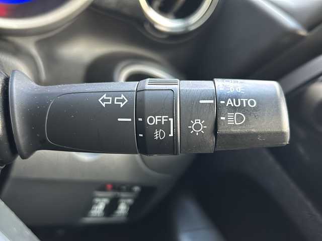 ホンダ Ｎ ＢＯＸ カスタム SSパッケージ 鳥取県 2016(平28)年 3.2万km ブリティッシュグリーンP 純正ギャザーズナビ/バックカメラ/フルセグＴＶ　ＤＶＤ　ＣＤ　ＳＤ　Ｂｌｕｅｔｏｏｔｈ/ナビ装着用スペシャルパッケージ/・ETC車載器(ナビ連動)/・オートエアコン（プラズマクラスター搭載）/・アレルクリーンシート/・運転席シートハイトアジャスター/・車速連動バリアブル間欠ワイパー/・リア左側パワースライドドア/・リアシートスライド/・シートバックテーブル/・リア右側パワースライドドア/あんしんパッケージ/・ディスチャージヘッドライト/・オートライトコントロール機構付/・オートリトラミラー/・ハーフシェイドフロントウィンドウ/・14インチアルミホイール/・360°スーパーUV・IRカットパッケージ/・リア席サンシェード/・ヒーテッドドアミラー/・フロントドア撥水ガラス/・シートヒーター/・LEDルームランプ/・エアコンアウトレットダブルリング(クロームメッキ)/・LEDフォグライト/・LEDポジションランプ/・フォグライトガーニッシュ/フロアマット/スマートキー/新車保証書/取扱説明書