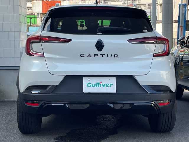 ルノー ルノー キャプチャー インテンス テックパック 愛知県 2023(令5)年 1.7万km パールⅡ 純ディスプレイオーディオ/パノラマビューカメラ/プッシュエンジンスタート/ルーフレール/ルーフ黒/ドライブレコーダー/純18インチAW/ETC/レーダークルーズコントロール/ハーフレザーシート/シートヒーター/ステアリングヒーター/新車保証書/スペアキー